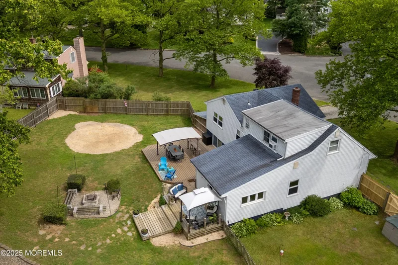 11 Woodside Drive, Red Bank, NJ 07701, Red Bank, New Jersey, United States. - Photo 48