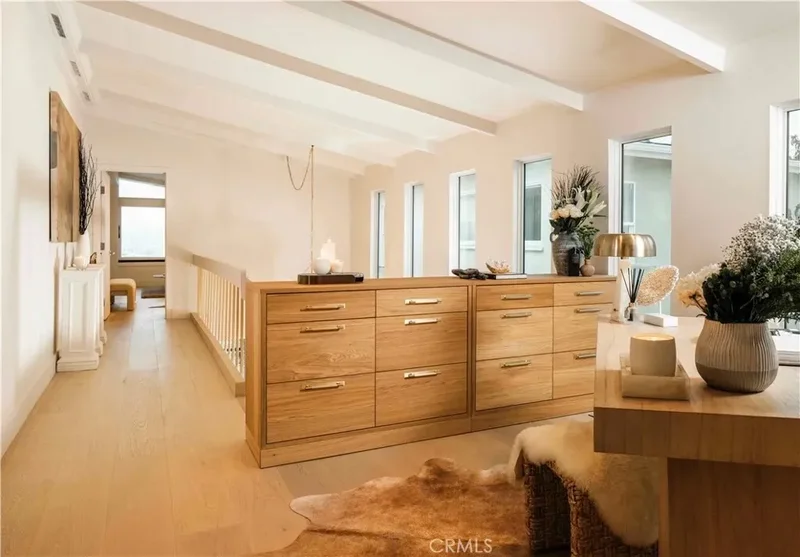 1344 W Bay Avenue, Newport Beach, California, United States. - Photo 18