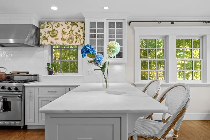 25 Forest Street , Manchester-by-the-Sea, MA 01944, Manchester-by-the-Sea, Massachusetts, United States. - Photo 3