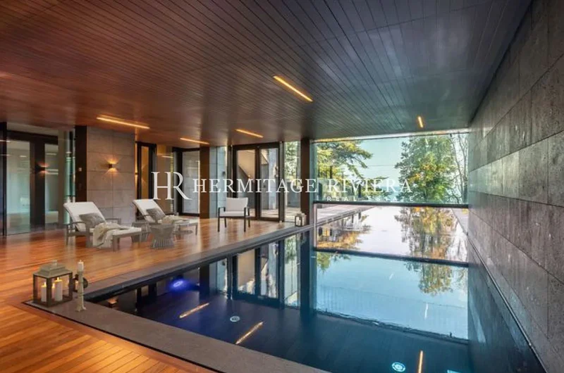 DULLY-SWISS, France. - Photo 14
