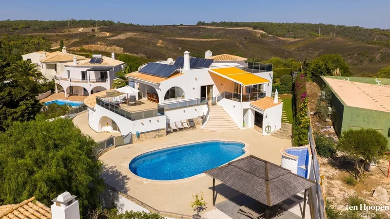 Immaculate 4 Bedroom Villa on Santo Antonio Golf, Budens