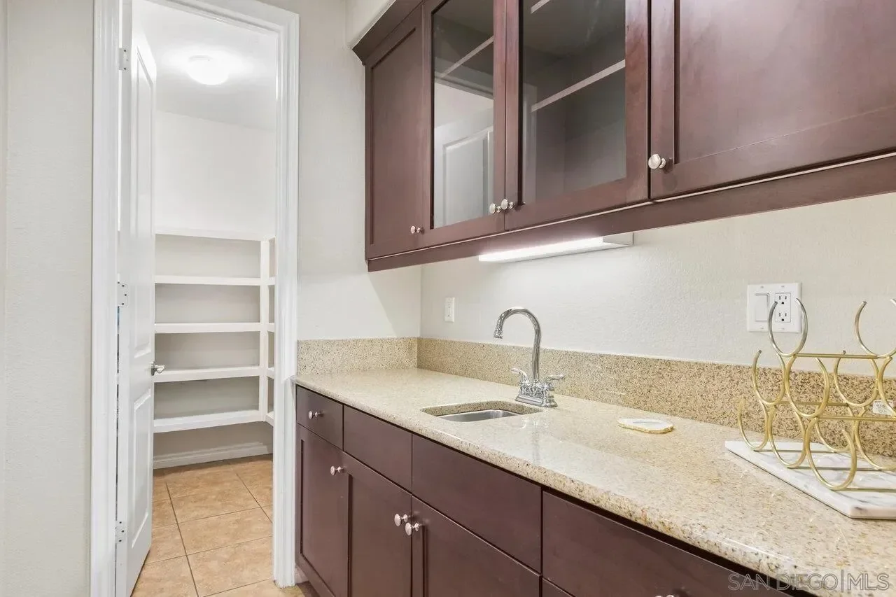 2957 Ranch Gate Rd, Chula Vista, California, United States. - Photo 8