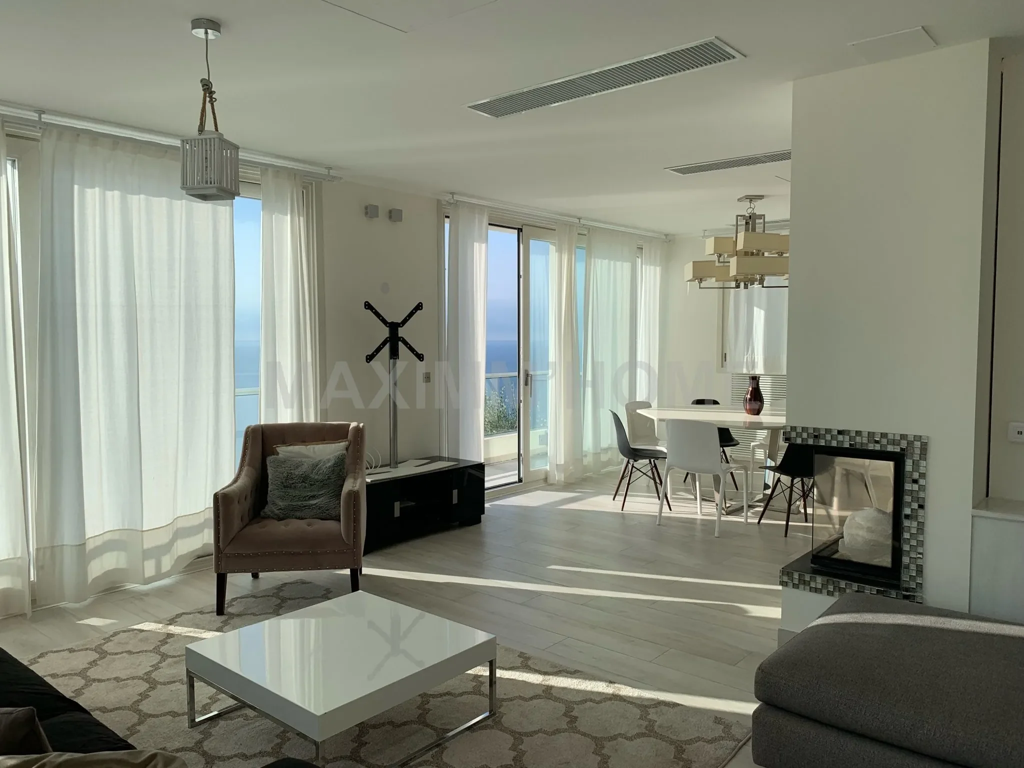 ROQUEBRUNE CAP MARTIN - LIMITROPHE MONACO - SEA VIEW FEER