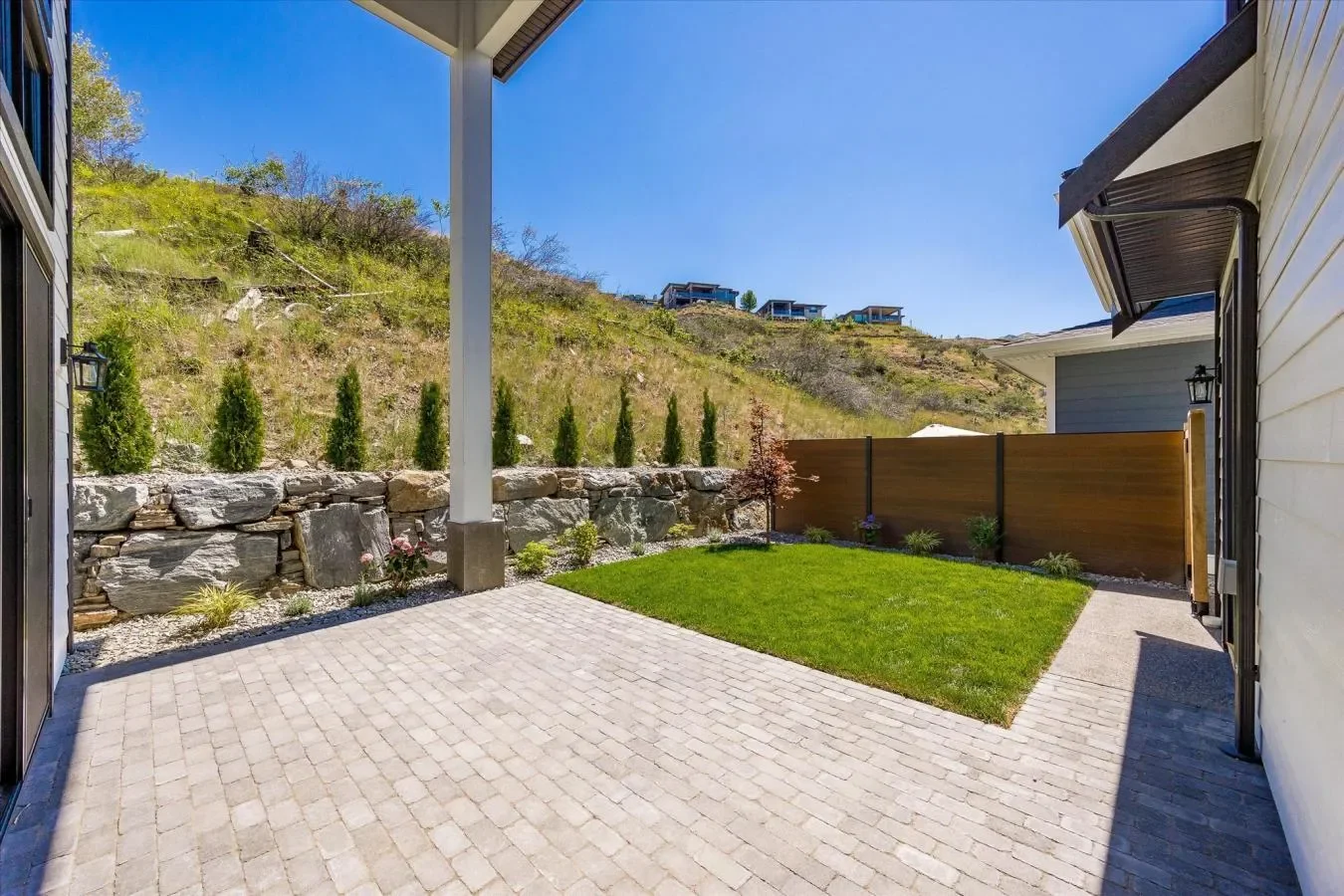 459 Vision Court, Kelowna, British Columbia, Canada. - Photo 3