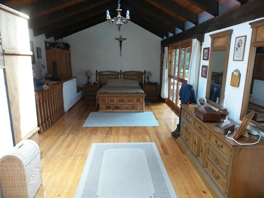 Gallery photo 3