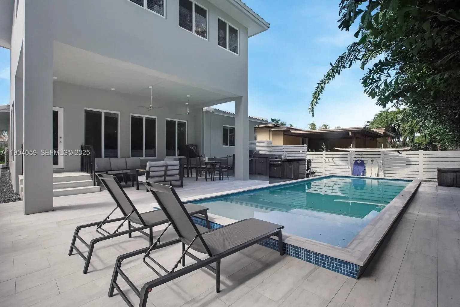 8851 Froude Ave, Bal Harbour, Florida, United States. - Photo 17