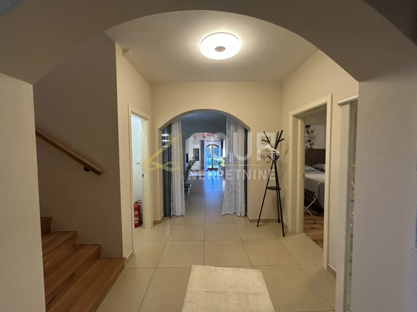 Gallery photo 11