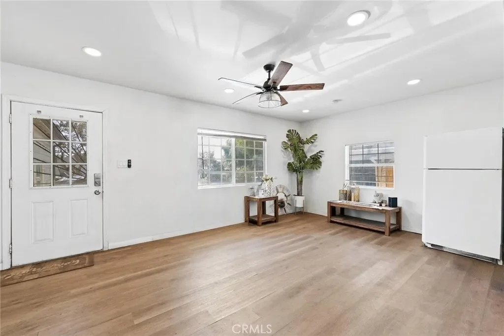15219 Willard, Los Angeles, California, United States. - Photo 27