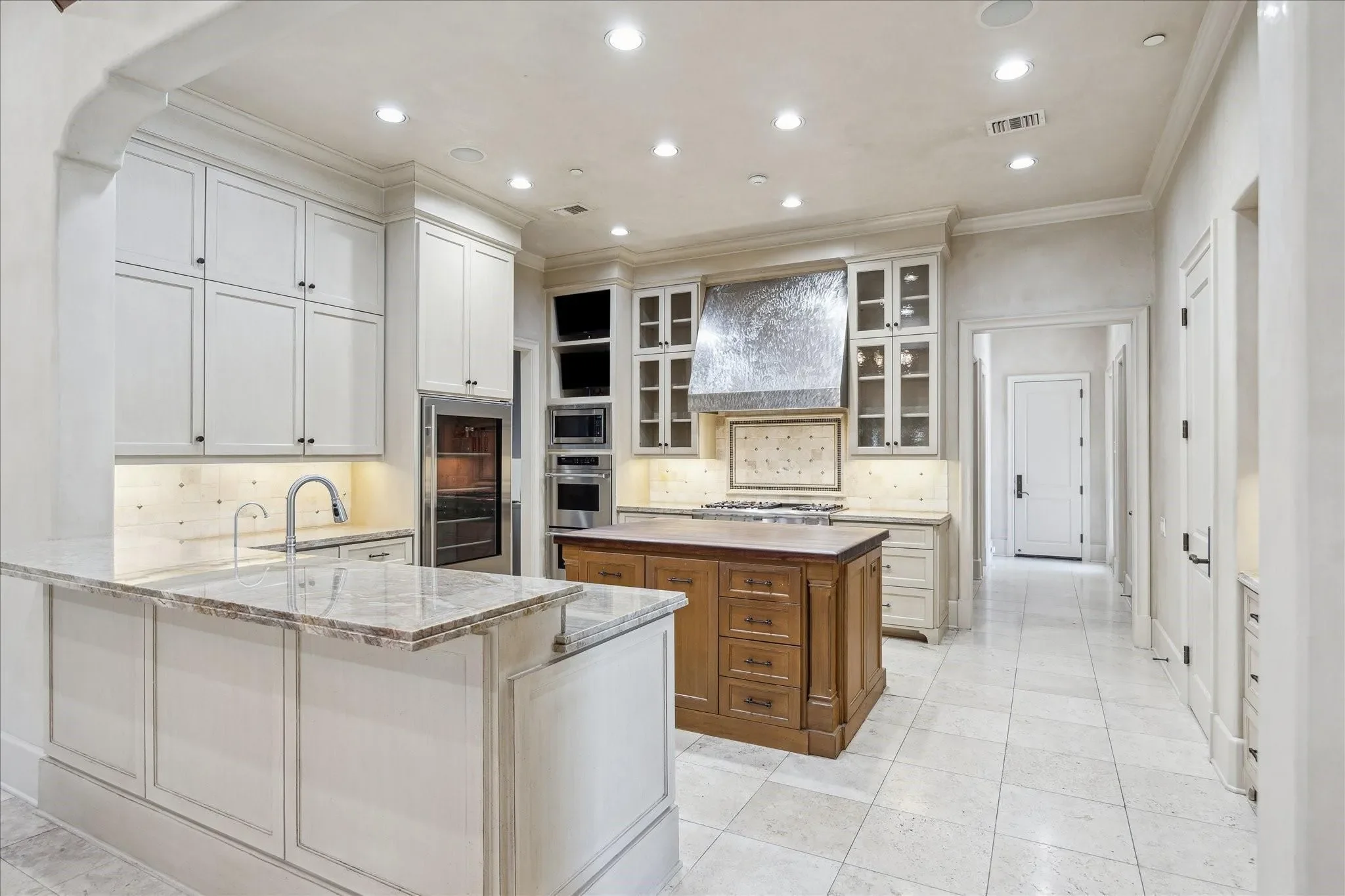 601 Lindenwood Drive, Houston, Texas, United States. - Photo 7
