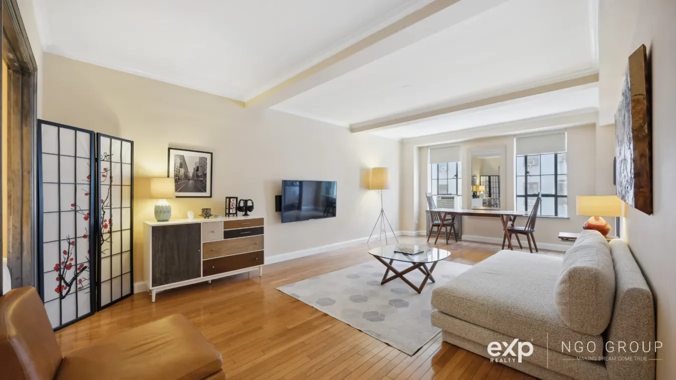 353 West 56 street, New York, New York, United States. - Photo 5
