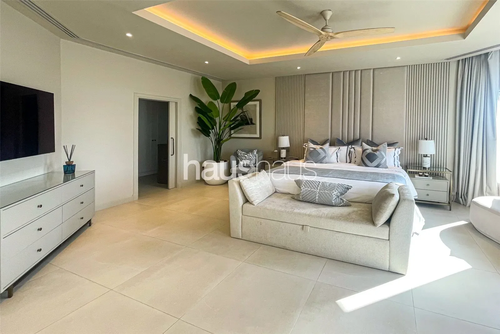 Gallery photo 3
