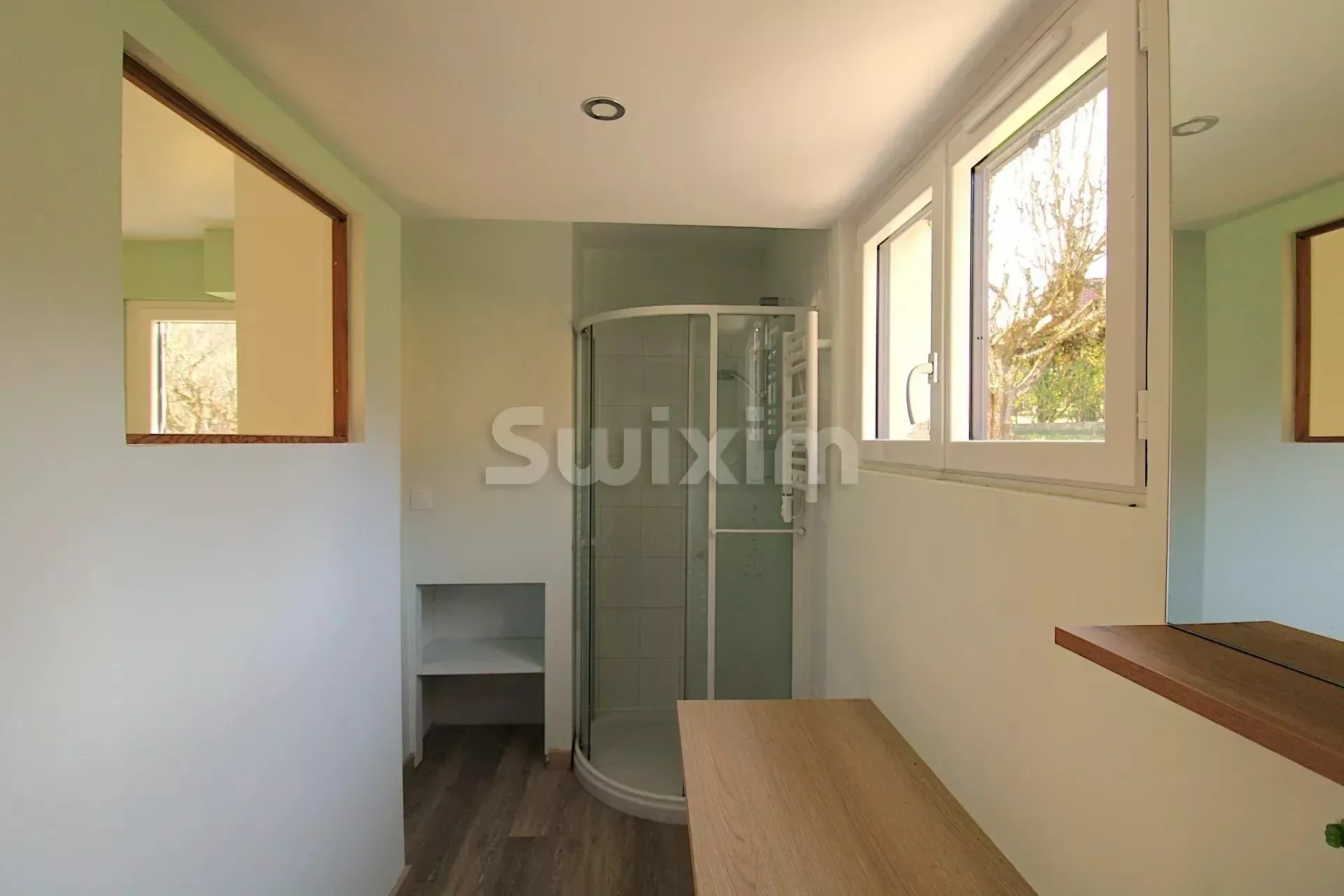 Gallery photo 3