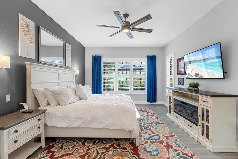 8273 Grande Shores Drive, Sarasota, FL 34240, Sarasota, Florida, United States. - Photo 8