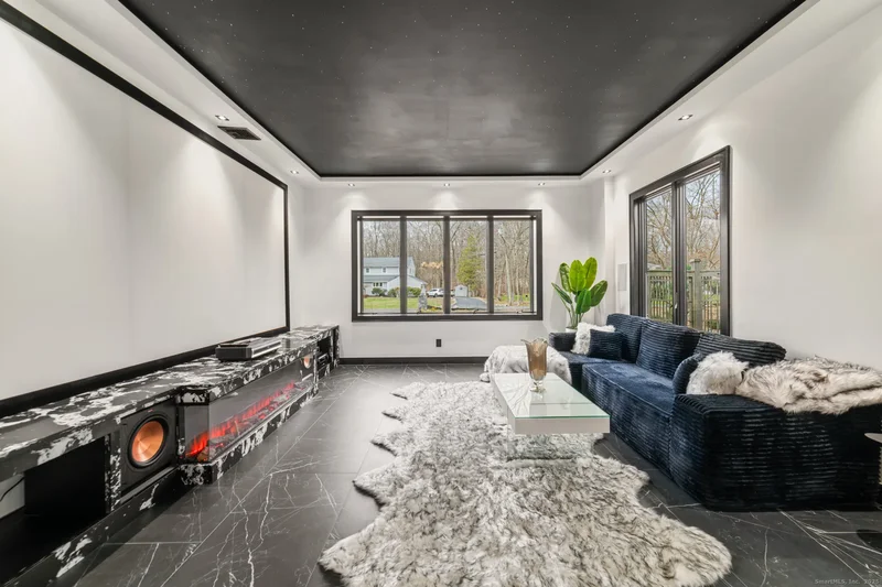 113 Woodbrook Drive, Stamford, CT, 06907, USA, Stamford, Connecticut, United States. - Photo 17