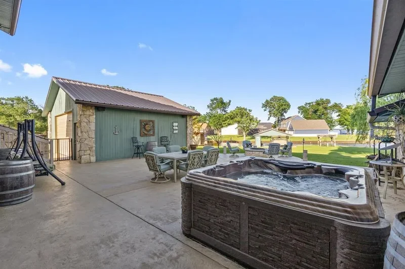 1035 Holiday Circle, Tool, Texas, United States. - Photo 23