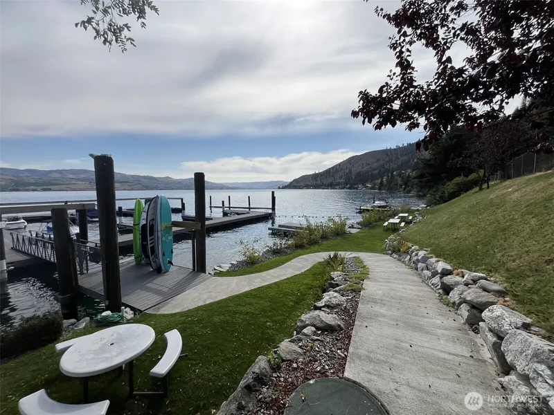 4124 Lakeview Place, Chelan, WA, 98816, USA, Chelan, Washington, United States. - Photo 9