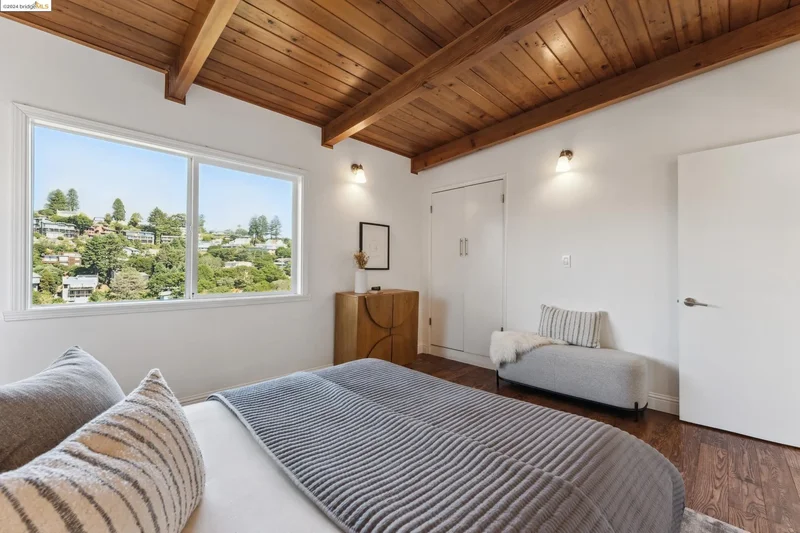 295 Scenic Ave, Oakland, California, United States. - Photo 10