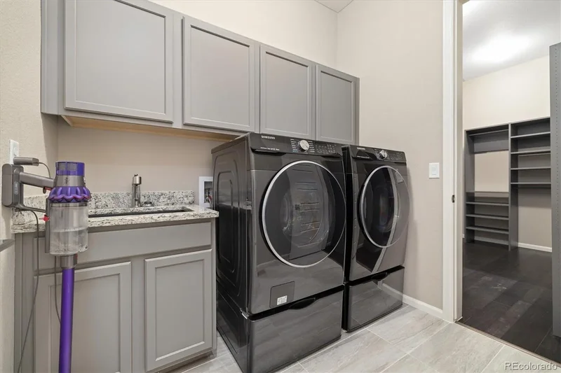 6725 Mentha Drive, Castle Rock, Colorado, United States. - Photo 17