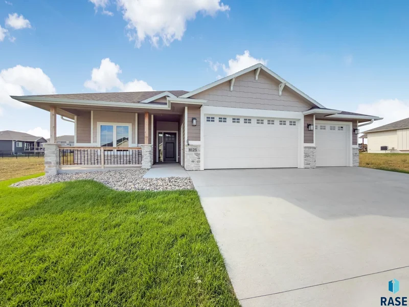 8125 E Norway Pine Trl, Sioux Falls, SD 57110, Sioux Falls, South Dakota, United States. - Photo 26