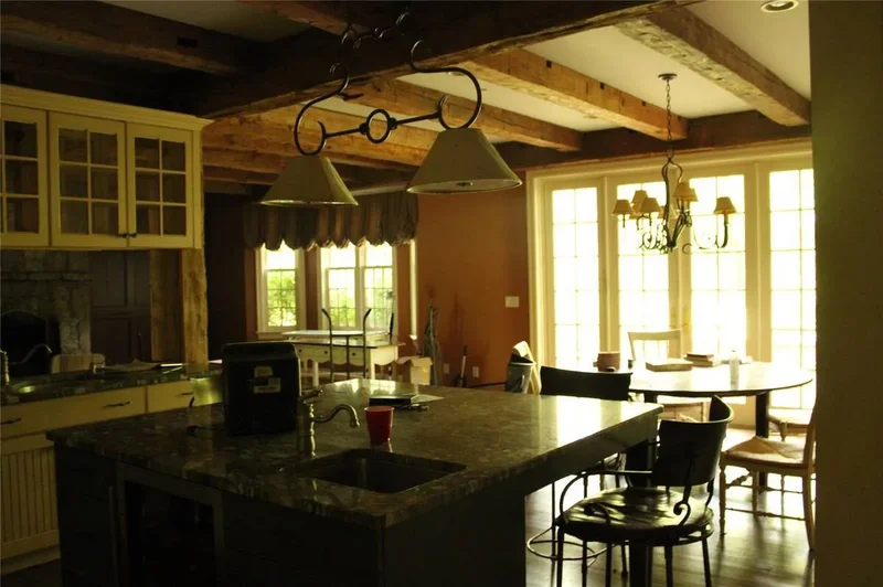 7 Locust Lane, Old Brookville, New York, United States. - Photo 2
