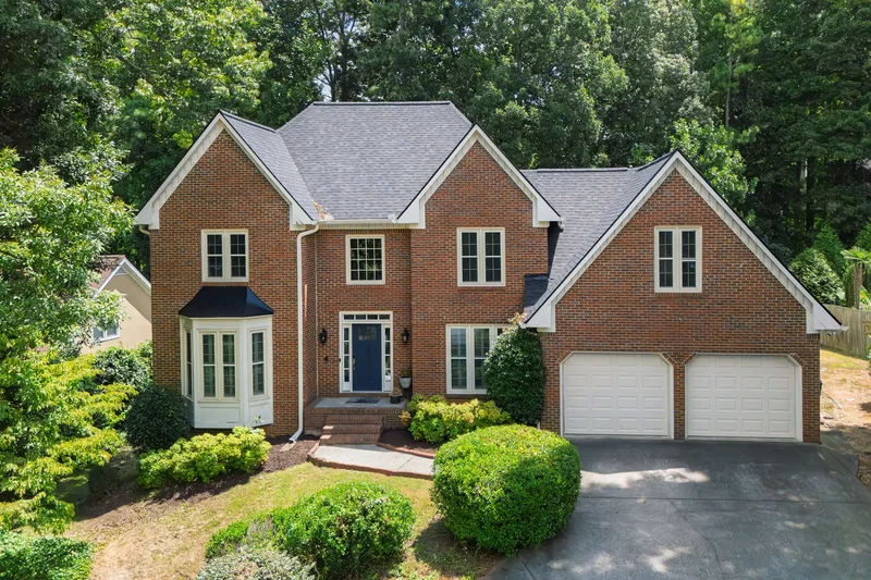 Stately Traditional Home On Cul De Sac In Brookstone Country Club Community