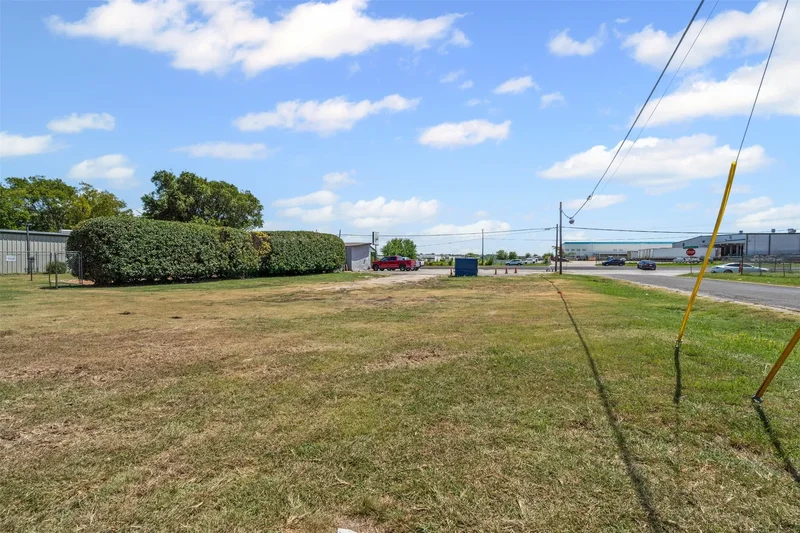 9534 Camp Bowie West Boulevard, Fort Worth, TX 76116, Fort Worth, Texas, United States. - Photo 4