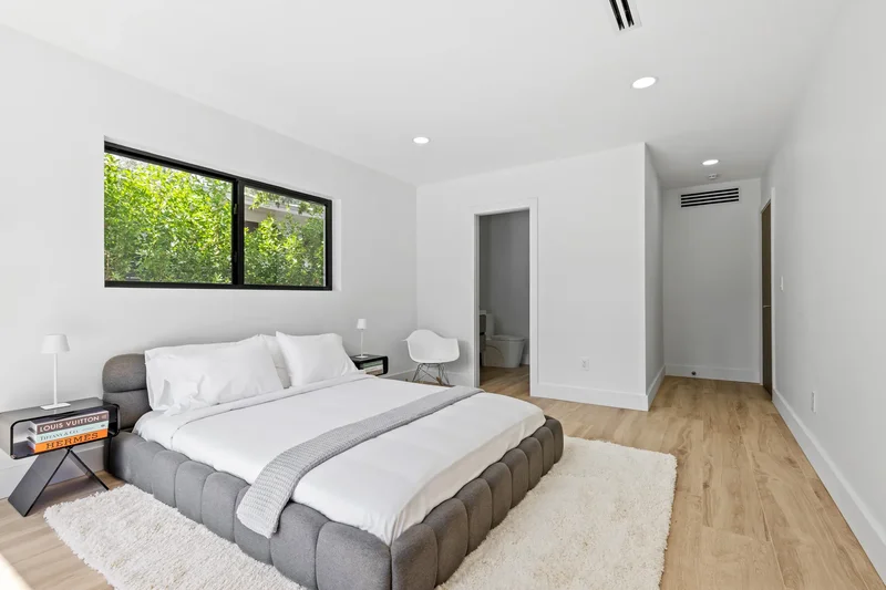 85 W Shore Dr W , Miami, FL 33133, Miami, Florida, United States. - Photo 26