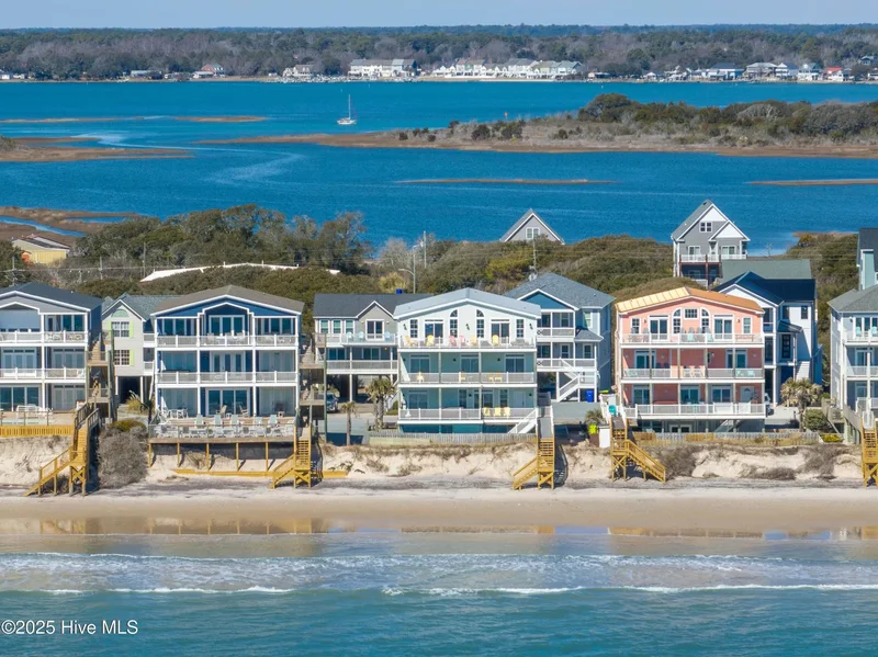 39 Porpoise Place, North Topsail Beach, NC 28460, North Topsail Beach, North Carolina, United States. - Photo 4