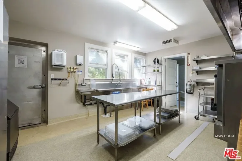 249 Lambert Road, Carpinteria, California, United States. - Photo 26