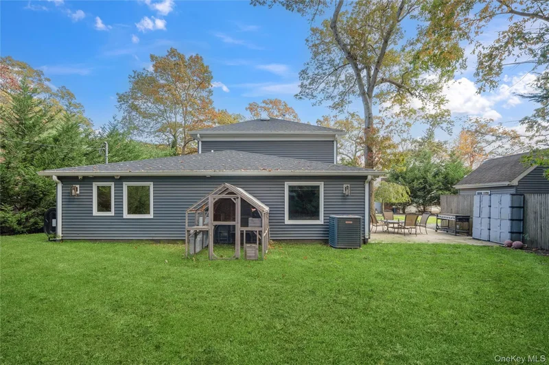 108 Sportsmen Street, Central Islip, New York, United States. - Photo 9