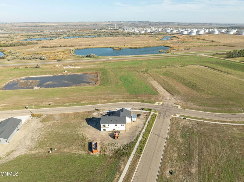 3511 Silver Leaf Avenue Nw, Mandan, ND 58554, Mandan, North Dakota, United States. - Photo 73