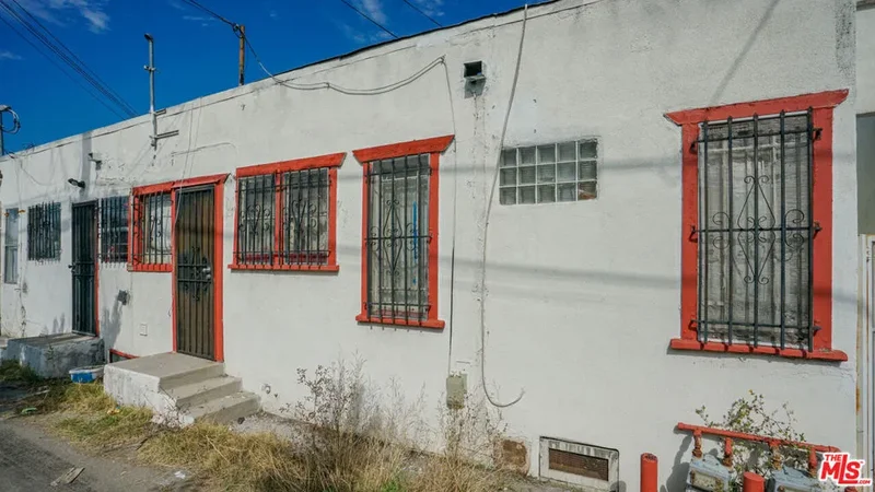 1462 W 53rd Street, Los Angeles, California, United States. - Photo 39