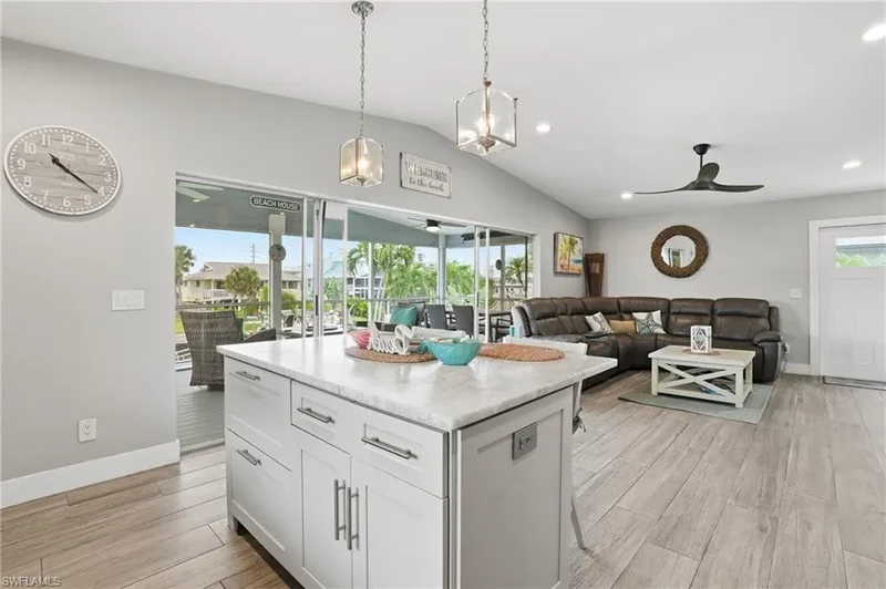 130 Bahia VIA, Fort Myers Beach, Florida, United States. - Photo 9