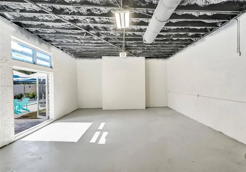 1731 NE 171st St, North Miami Beach, FL 33162, North Miami Beach, FL, United States. - Photo 19