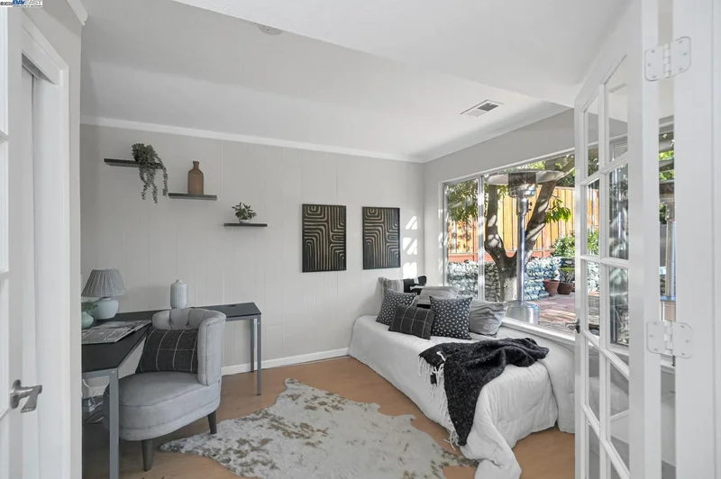 27956 Edgecliff Way, Hayward, California, United States. - Photo 15