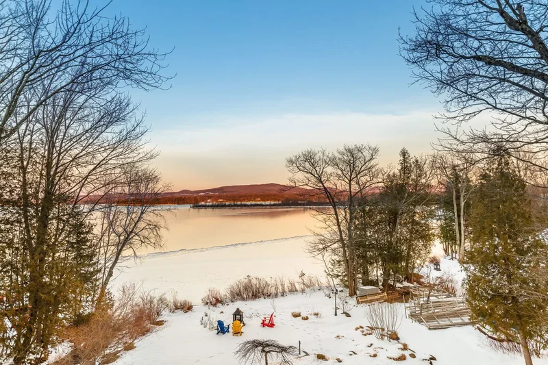 80 84 Ch. de Bondville, Lac-Brome, Quebec, Canada. - Photo 54
