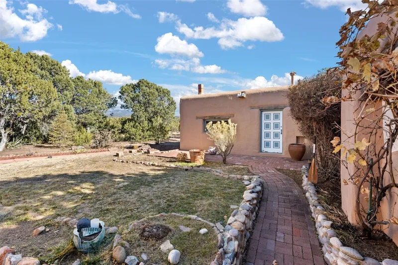185 Brownell Howland Road , Santa Fe, NM 87501, Santa Fe, New Mexico, United States. - Photo 73