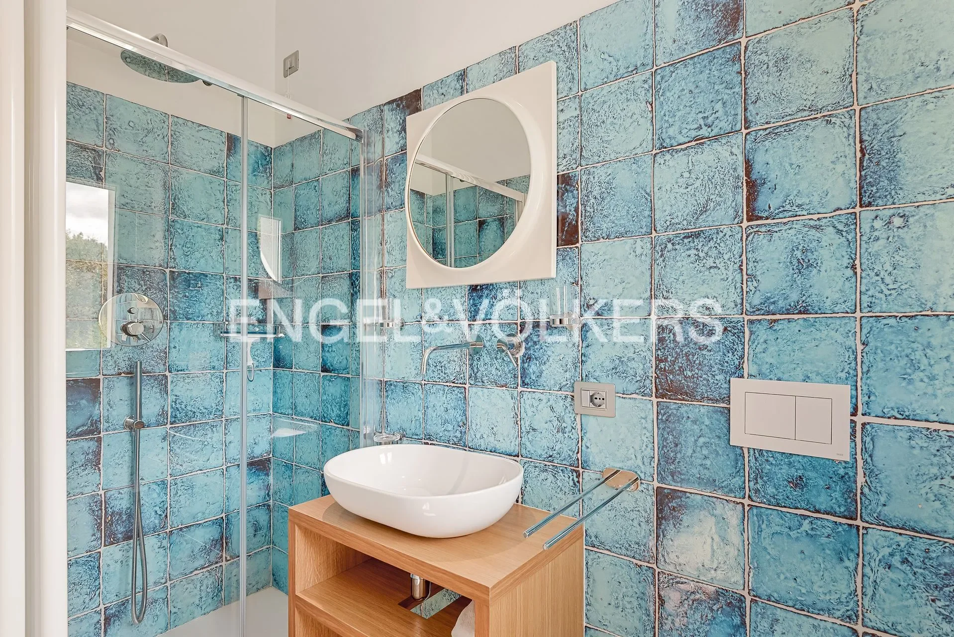 Gallery photo 12
