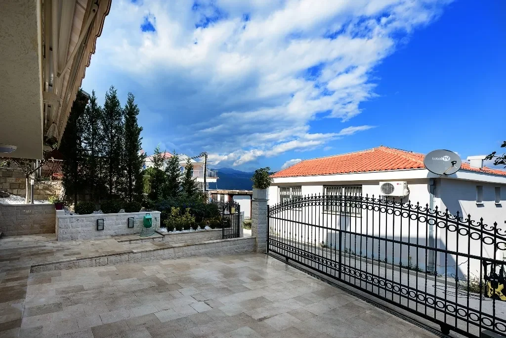 Tivat, Tivat, Tivat Municipality, Montenegro. - Photo 6