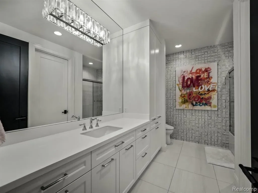 20910 TURNBERRY Boulevard, Northville, MI 48167, Novi, Michigan, United States. - Photo 20