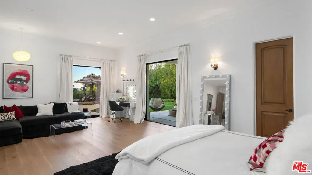 6110 Merritt Drive, Malibu, California, United States. - Photo 17