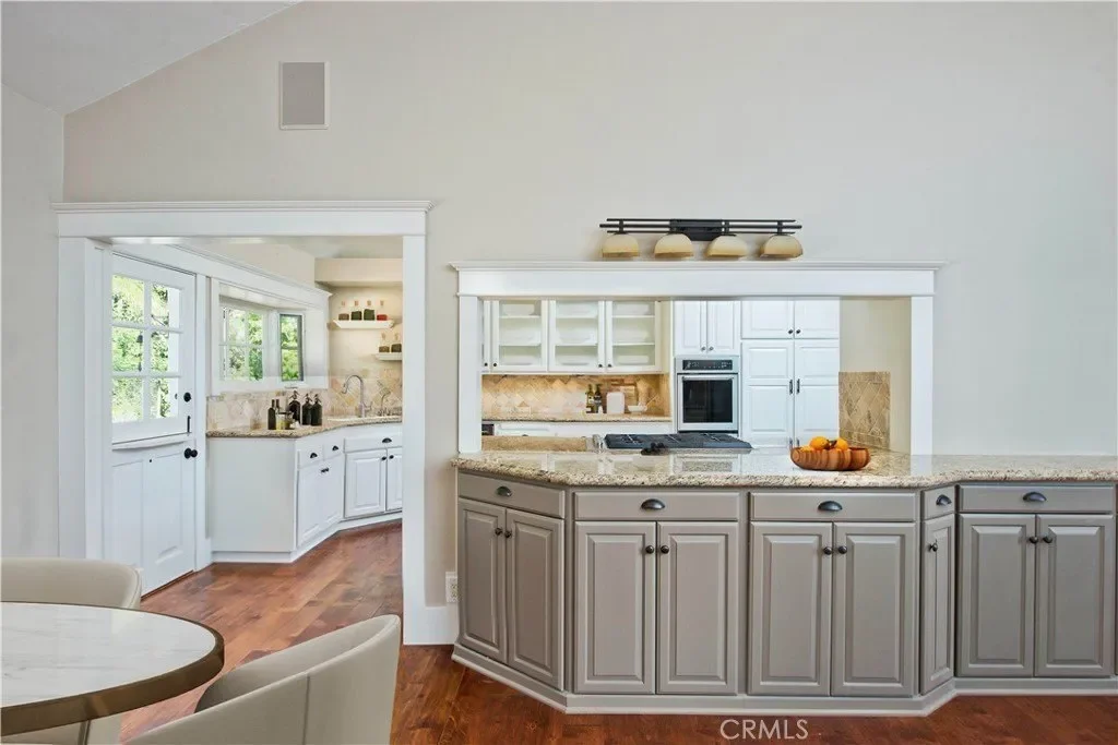 22757 Plummer Street, Chatsworth, CA, 91311, USA, Los Angeles, California, United States. - Photo 2
