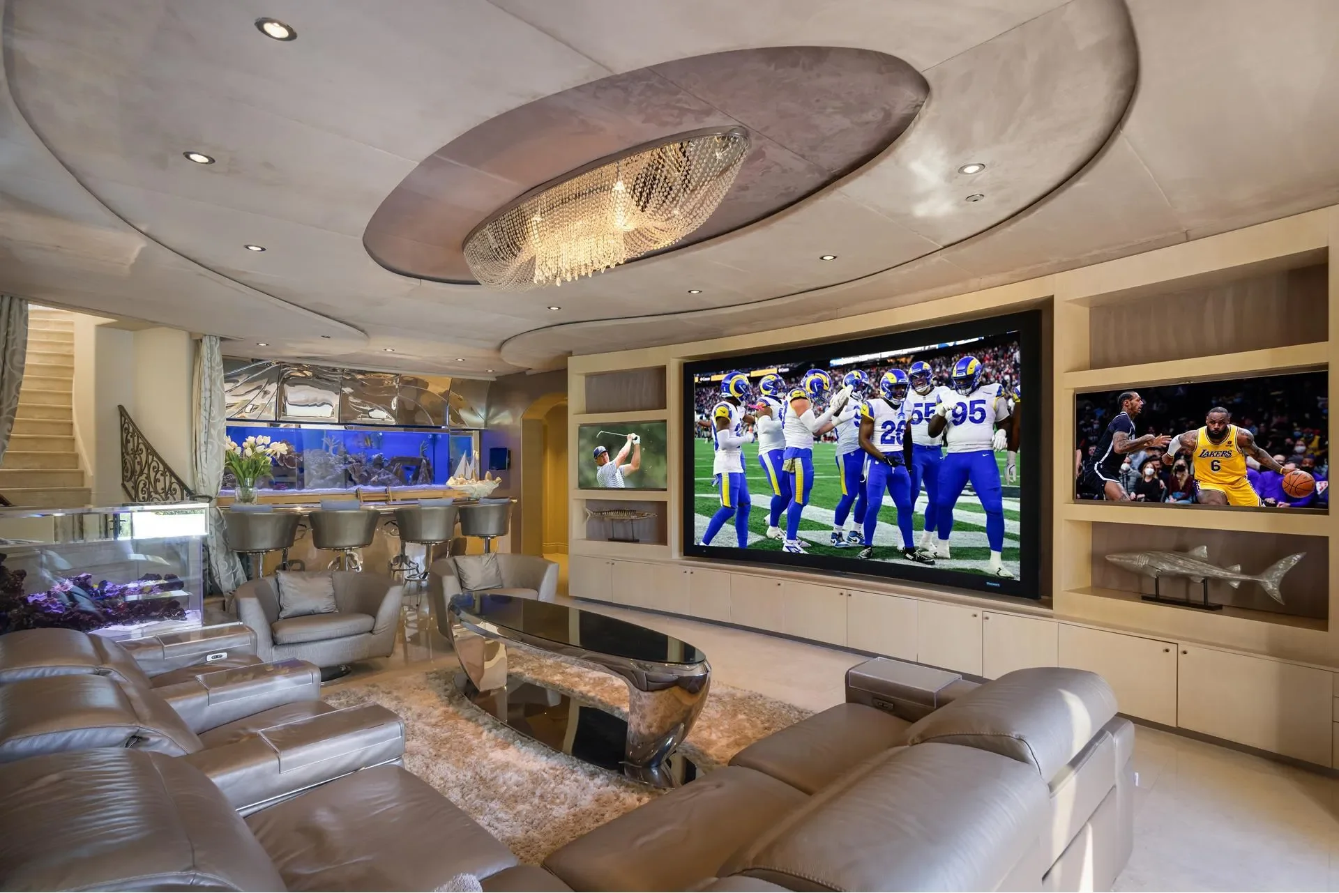 2157 Ravensfield Ln, Los Angeles, California, United States. - Photo 18