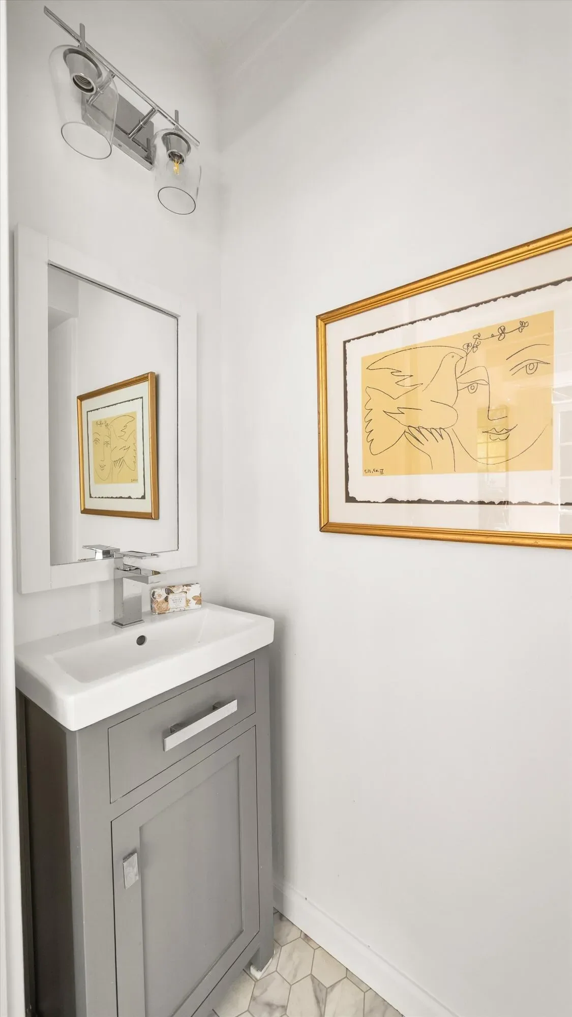 513 E Pedregosa Street, Santa Barbara, California, United States. - Photo 2