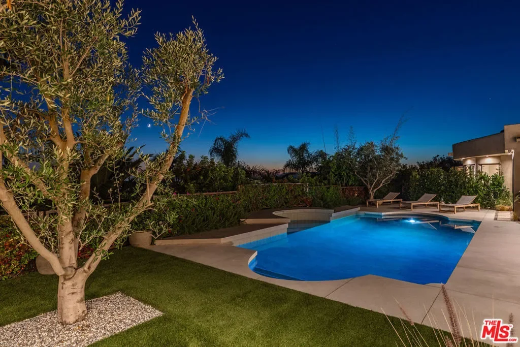 1705 Carla, Beverly Hills, California, United States. - Photo 41