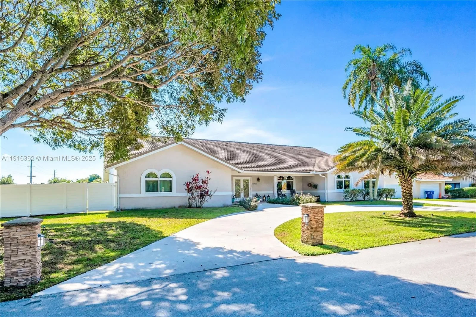 10700 SW 139th Rd, Miami, Florida, United States. - Photo 4