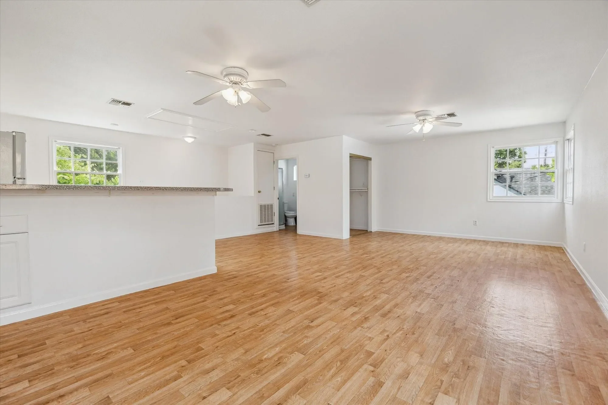 208 E 12th Street, Houston, Texas, United States. - Photo 22
