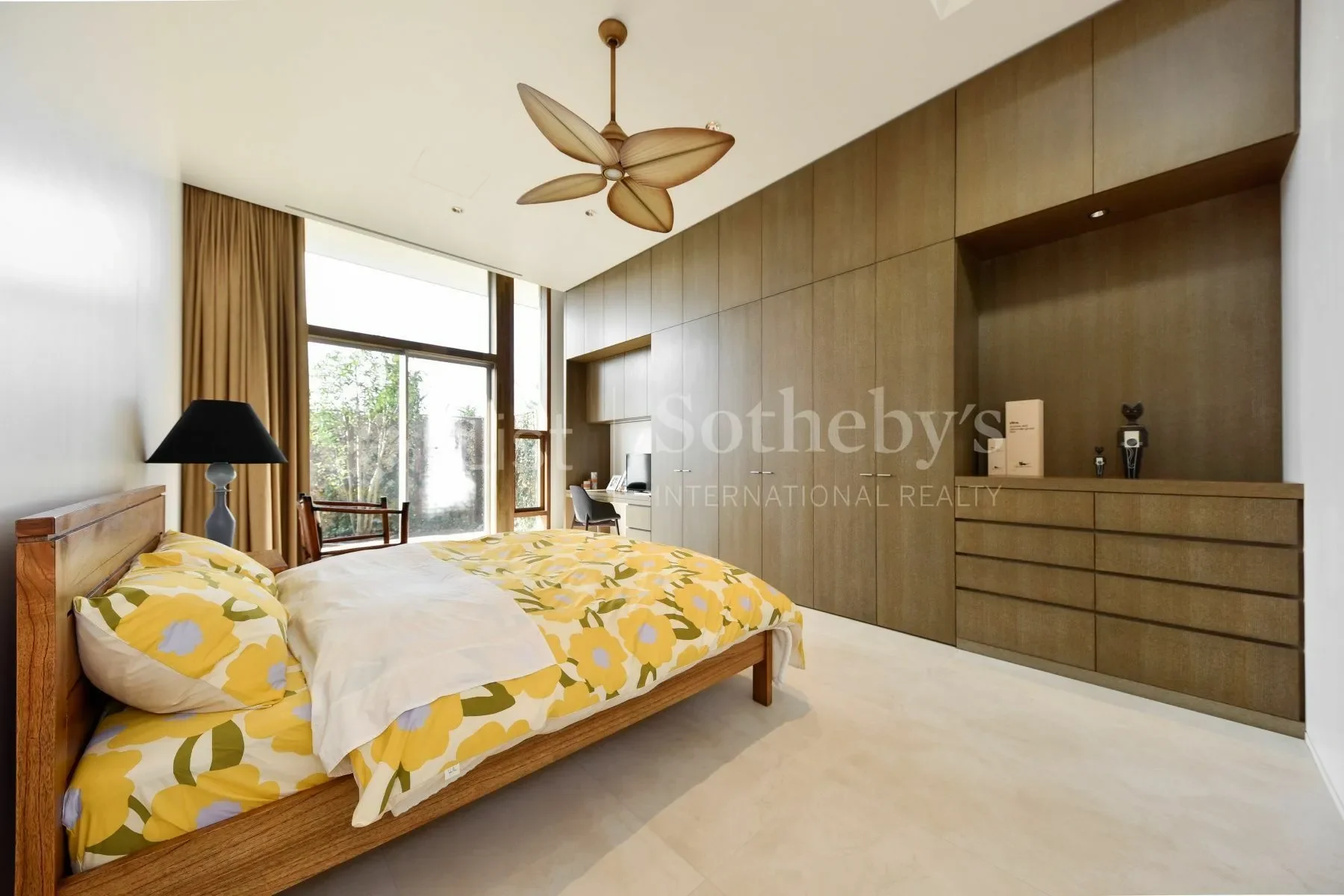 Gallery photo 3