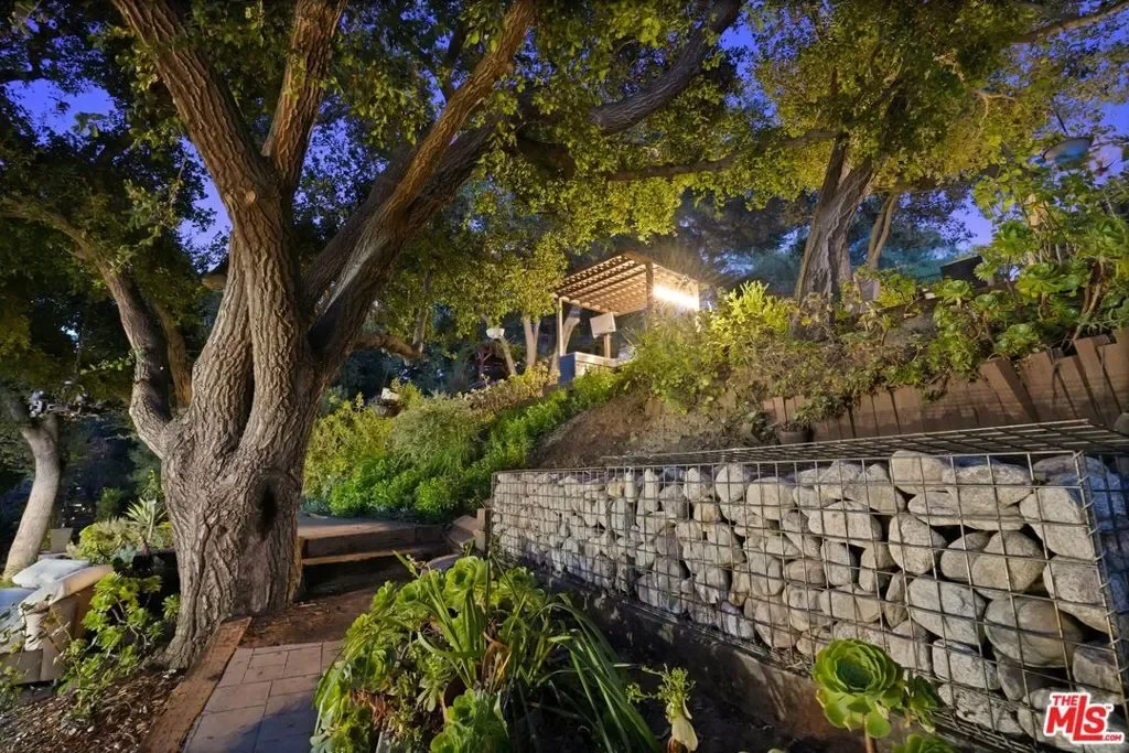 21956 Cereza Way, Topanga, California, United States. - Photo 39