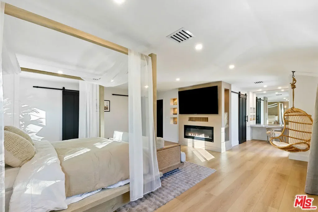 22269 Avenue San Luis, Los Angeles, California, United States. - Photo 10